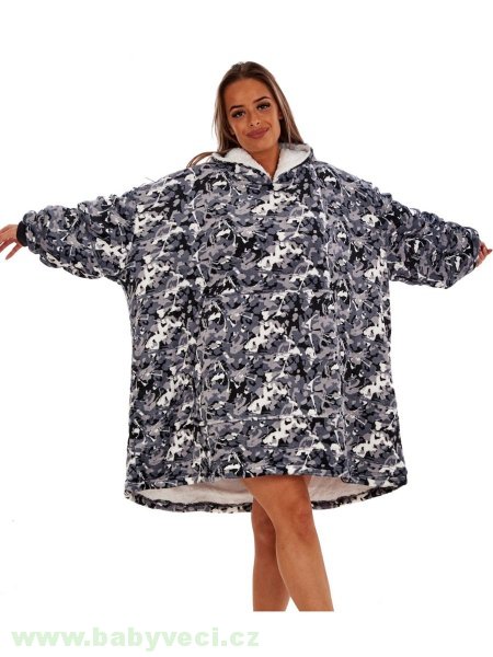 Hřejivá deka s rukávy a beránkem > varianta šedý camo