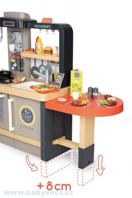 Restaurace s kuchařskými specialitami Chef Corner Restaurant Smoby elektronická oboustranná s tekoucí vodou a