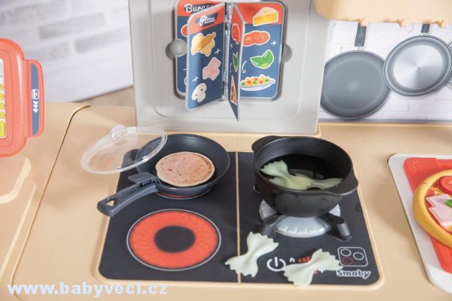 Restaurace s kuchařskými specialitami Chef Corner Restaurant Smoby elektronická oboustranná s tekoucí vodou a